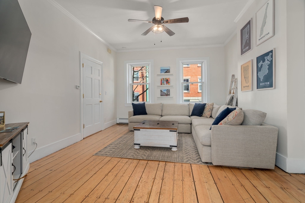96 Baldwin St 1