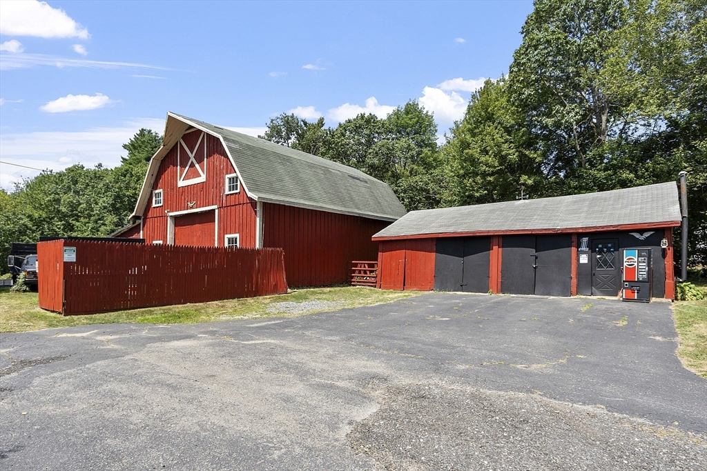 171 South Rd