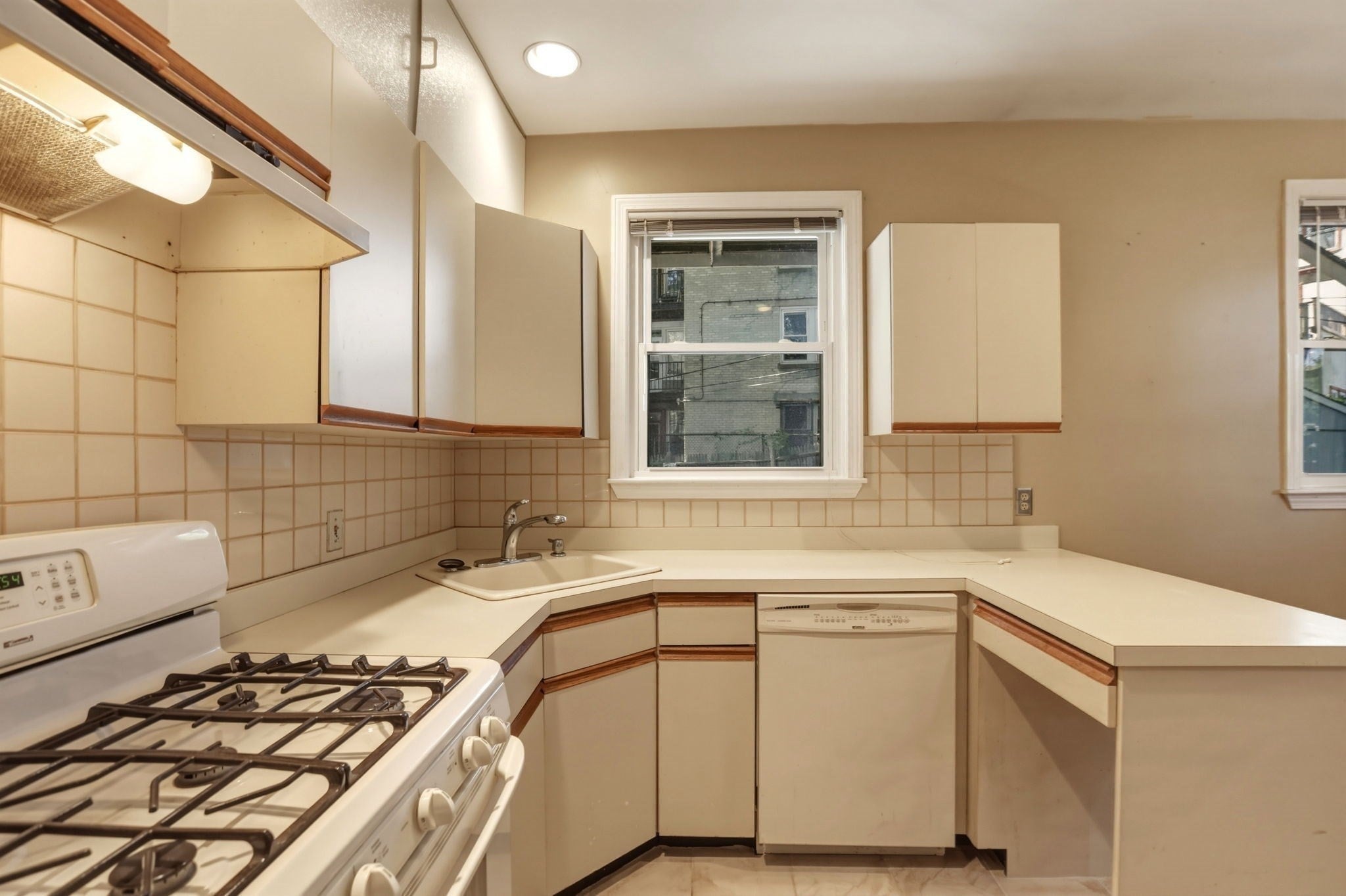 127 Kilsyth Rd #3, Boston, MA, 127 Kilsyth Rd #3, Boston, MA Photo #8