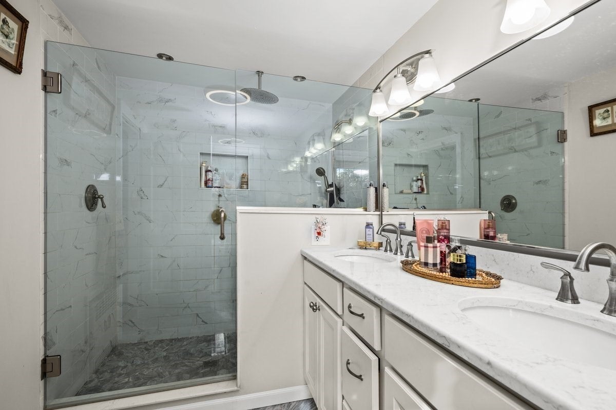 15 Juniper Rd, Fitchburg, MA, 15 Juniper Rd, Fitchburg, MA Photo #16