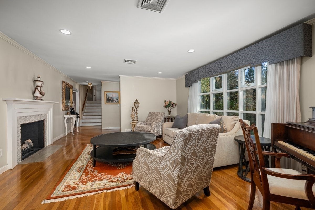 15 Juniper Rd, Fitchburg, MA, 15 Juniper Rd, Fitchburg, MA Photo #8
