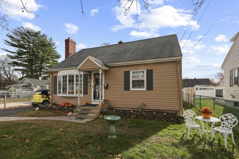 Photo of 83 Oklahoma St, Springfield, MA 01104 (MLS # 73570864)