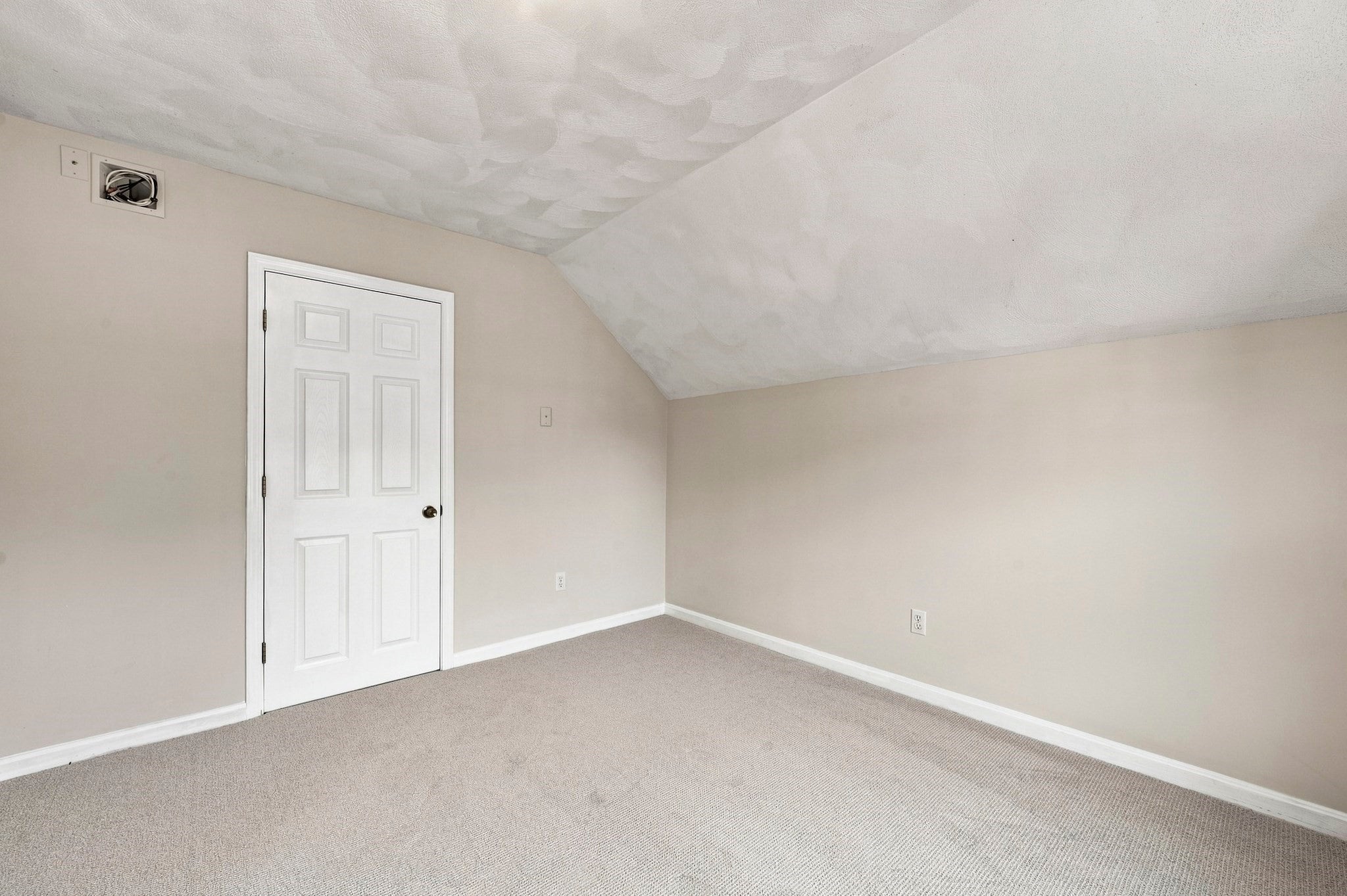 28 Endicott Street, Peabody, MA, 28 Endicott Street, Peabody, MA Photo #15