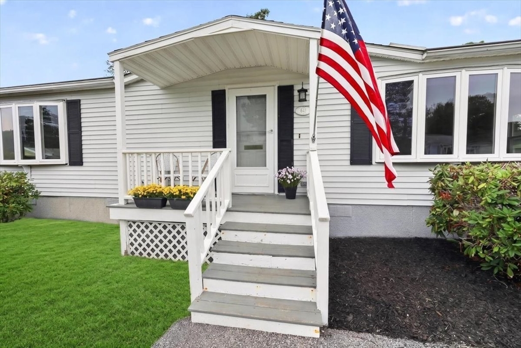 Photo of 60 Leisurewoods Drive, Rockland, MA