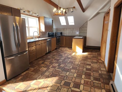 Photo of 586 Franklin St #2, Worcester, MA 01604 (MLS # 73477982)