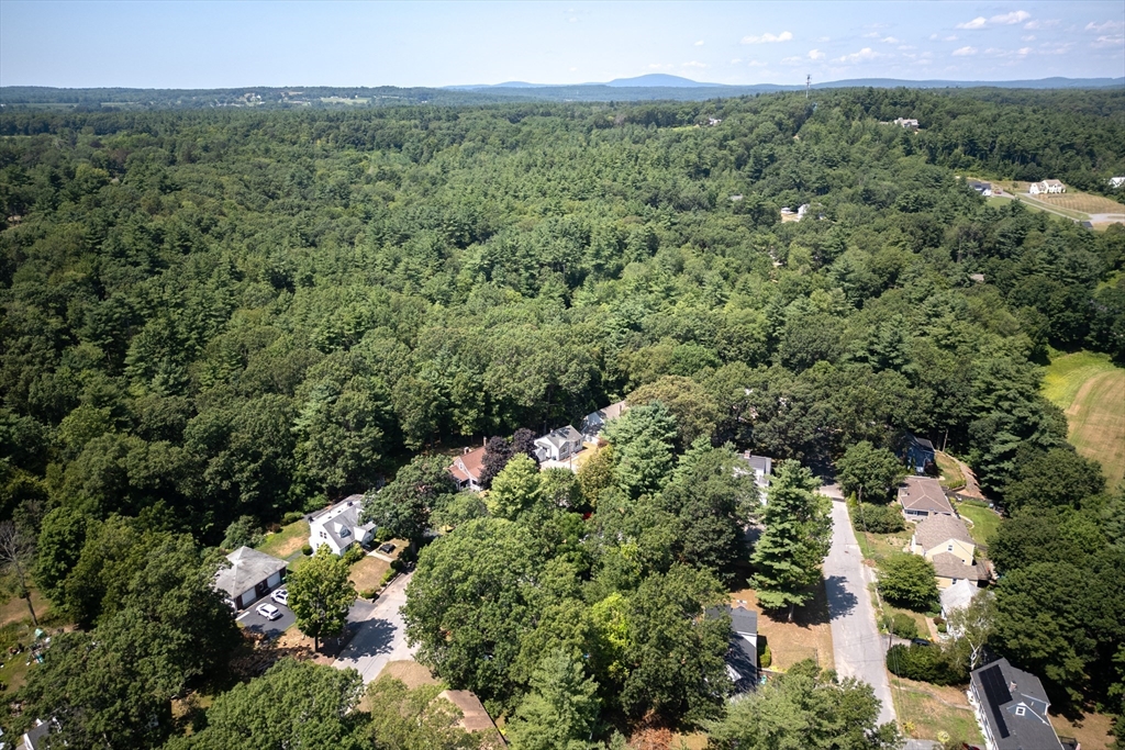 121 Sylvan Rd