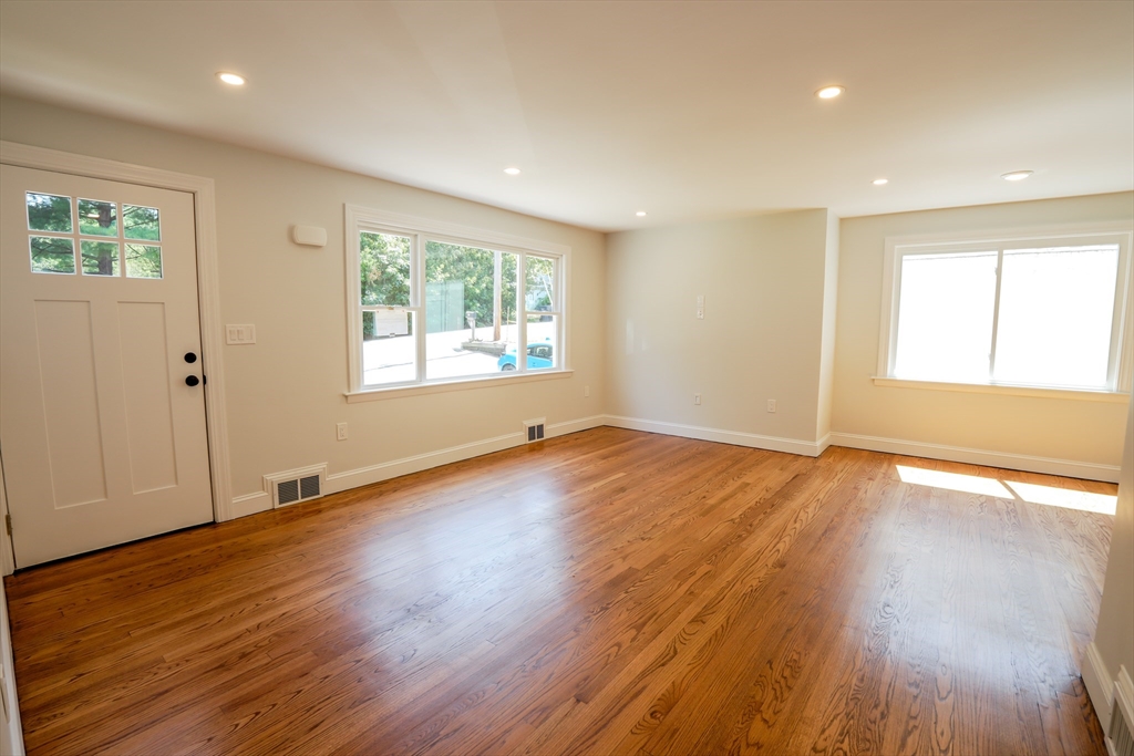 121 Sylvan Rd
