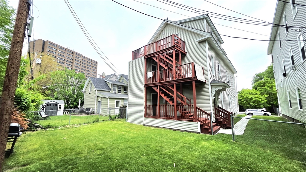 16 Bellevue St