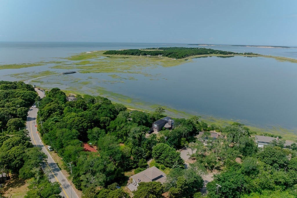 450 Lieutenant Island Rd, Wellfleet, MA Photo #4