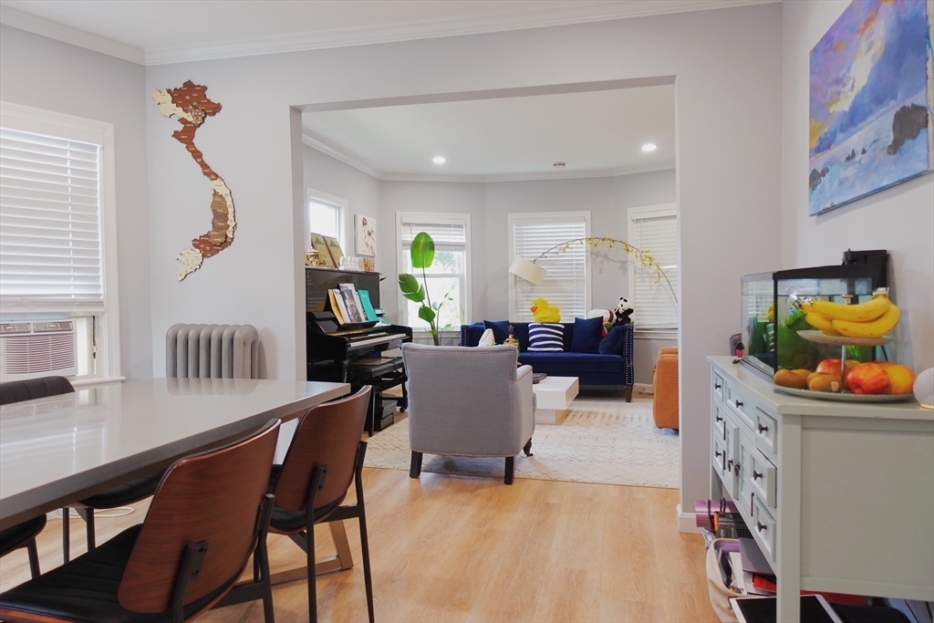 1 Vincent Ave 1