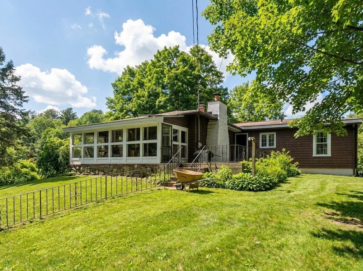 115 Kennedy Rd
