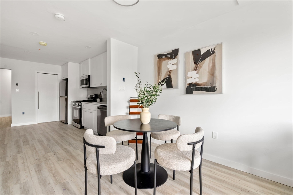 602 Canterbury 10