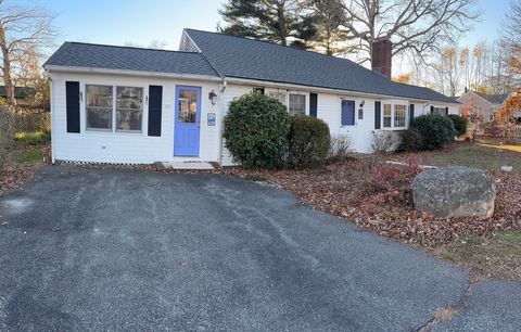 Photo of 74 Hillside Ave, Falmouth, MA 02556 (MLS # 73457106)
