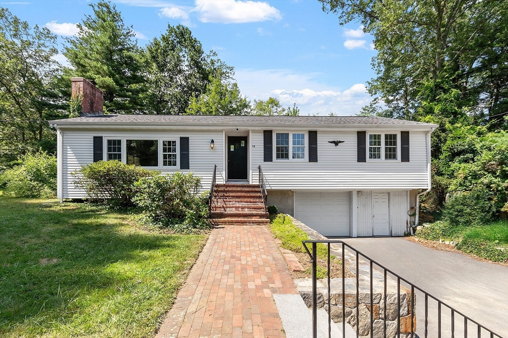 18 Oakwood Road