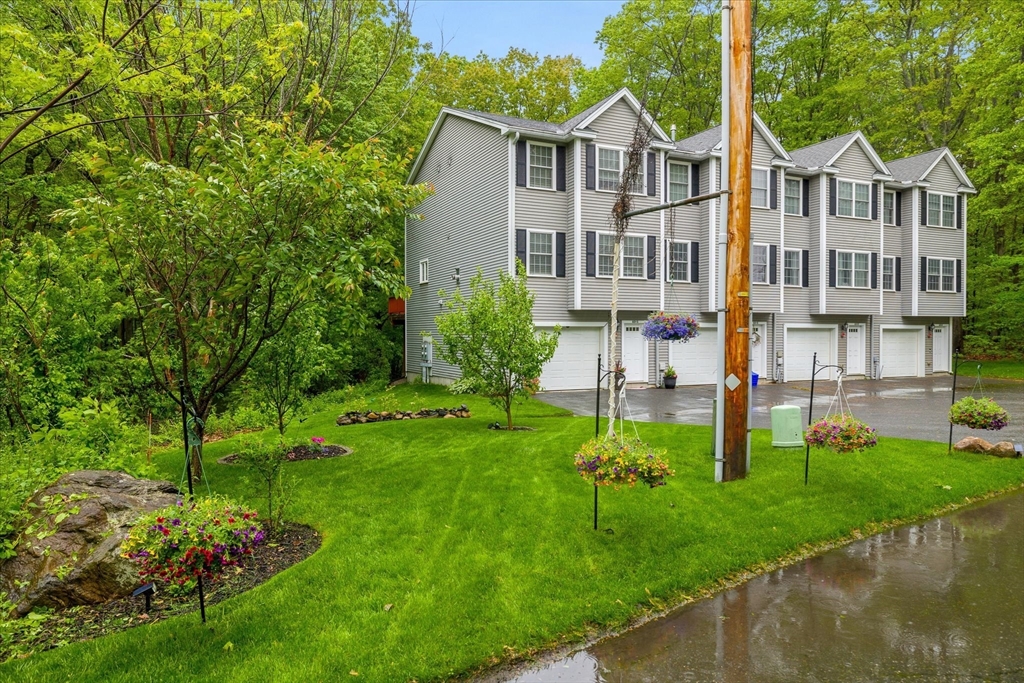 63 Shrine Ave 1