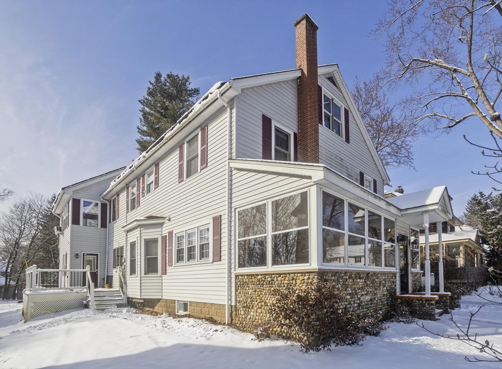 17 Harlow Ave