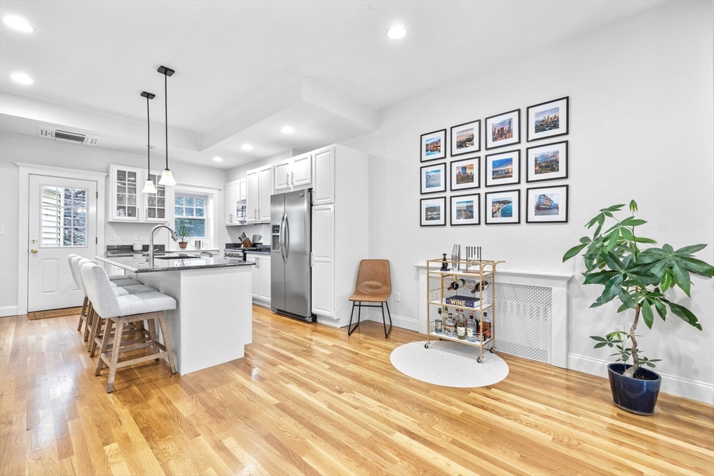 40 Mystic St 1