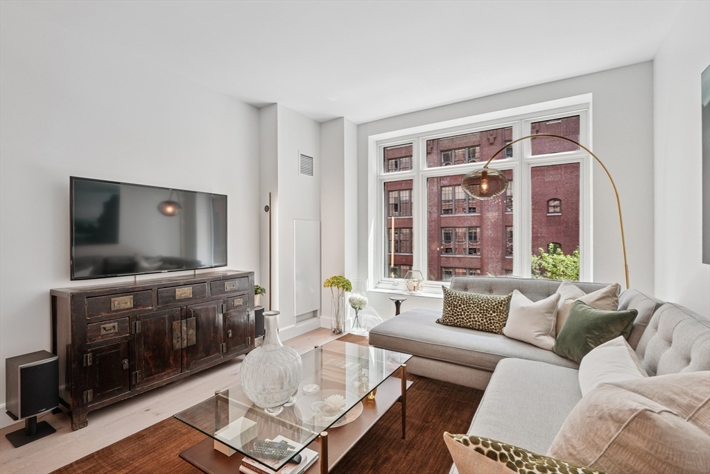100 Lovejoy Wharf 5N