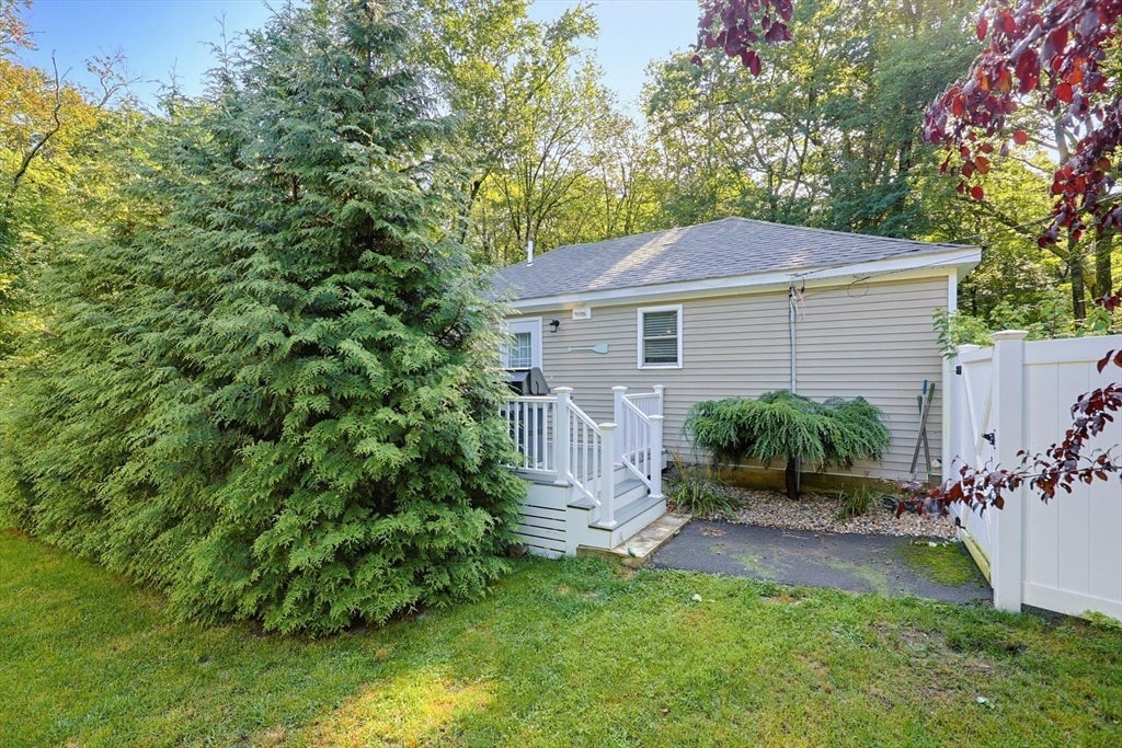 19 Knoll Road, Hopkinton, MA, 19 Knoll Road, Hopkinton, MA Photo #33