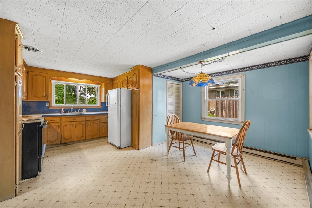 162 Arcadia Blvd, Springfield, MA, 162 Arcadia Blvd, Springfield, MA Photo #15