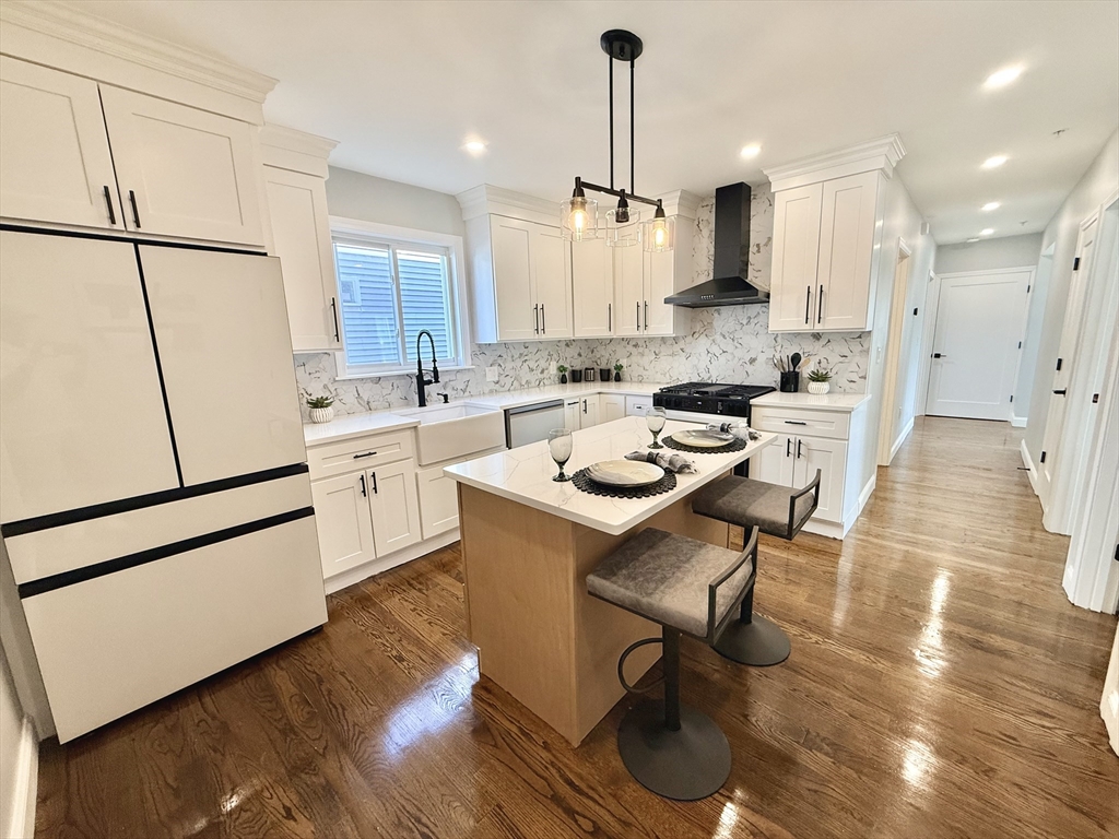 Click for 60-62 Wellsmere Road #2, Boston, MA slideshow