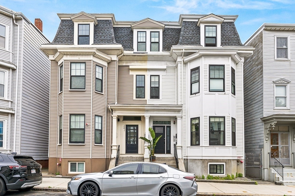 239 Lexington St 2