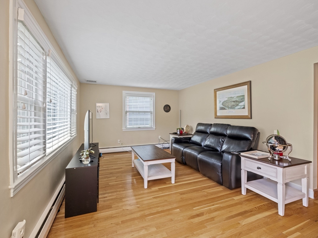 22 Walsh Ave