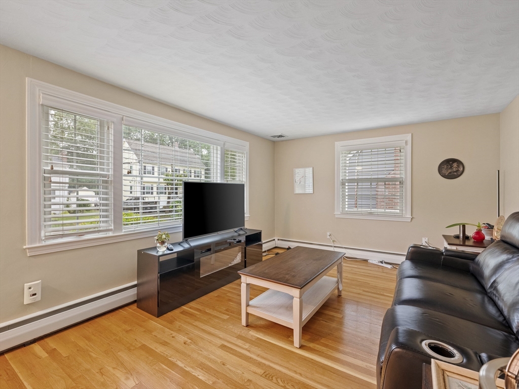 22 Walsh Ave