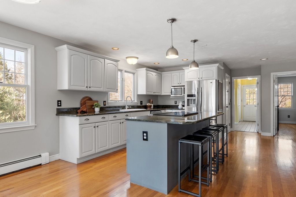54 Kettle Hole Rd