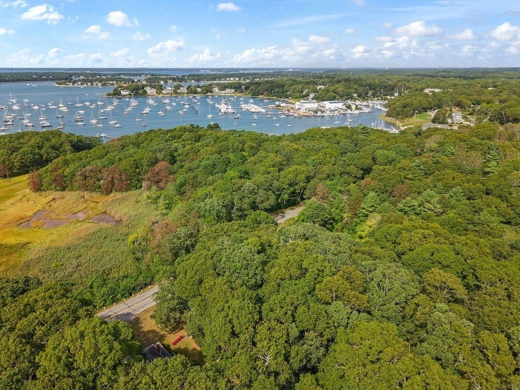 115 Red Brook Harbor Rd
