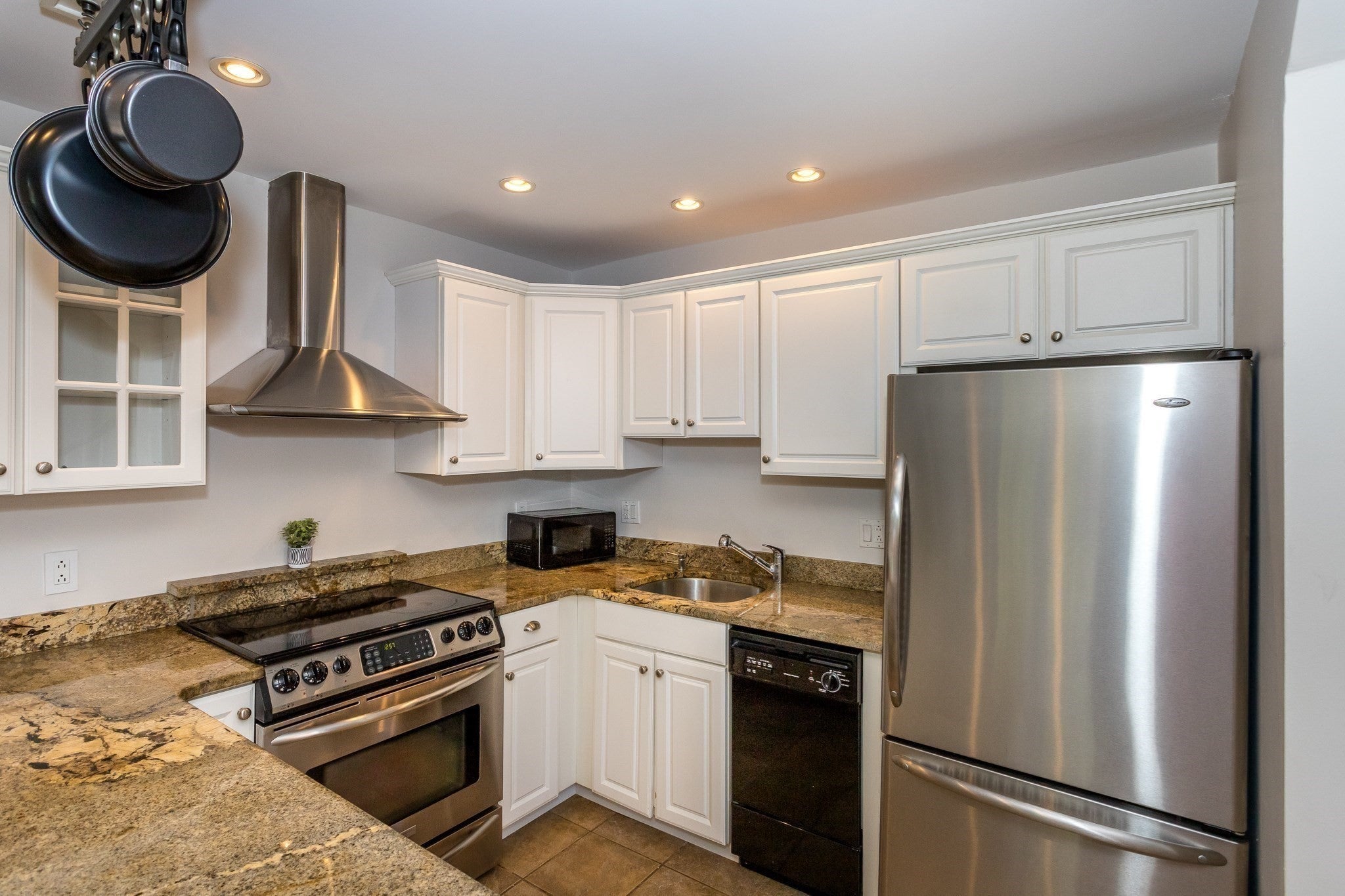 160 Quincy Shore Dr #106, Quincy, MA, 160 Quincy Shore Dr #106, Quincy, MA Photo #6