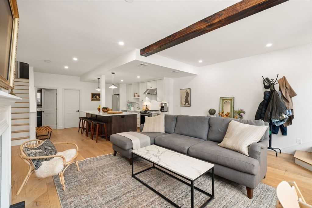 Photo of 236 W Newton St #1, Boston, MA 02116 (MLS # 73503221)