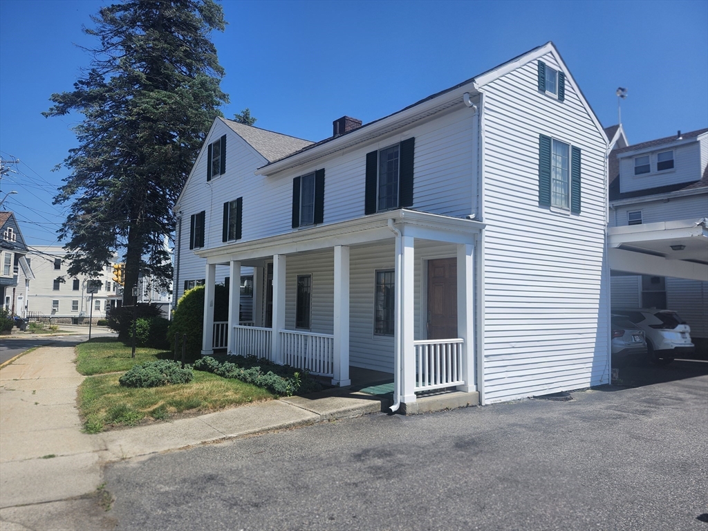 24 Congress St