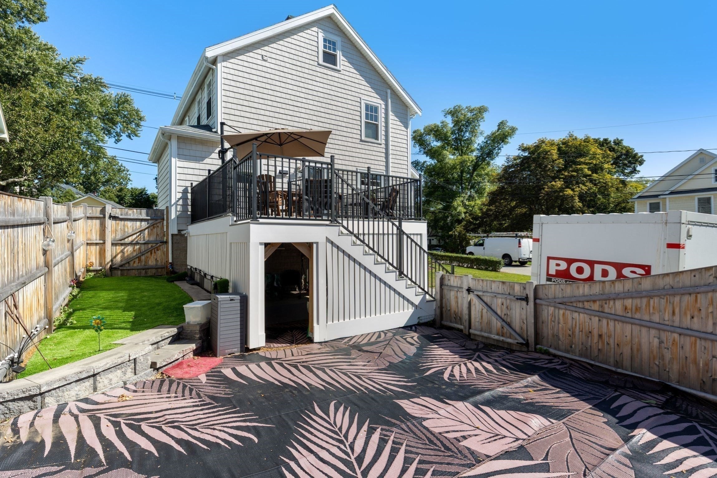 202 Spring St