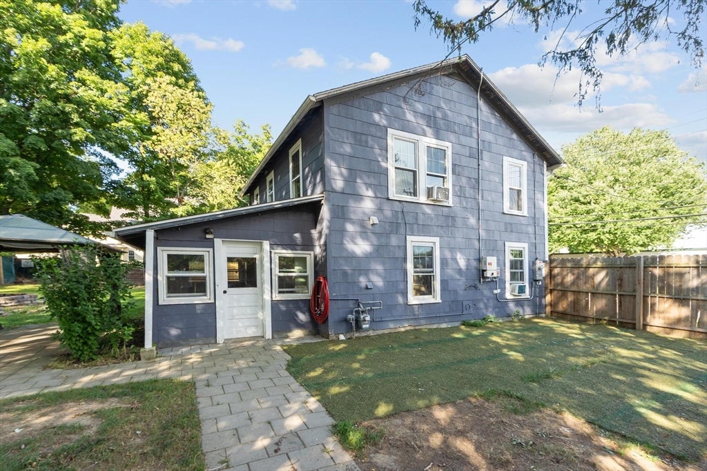 63 Central St