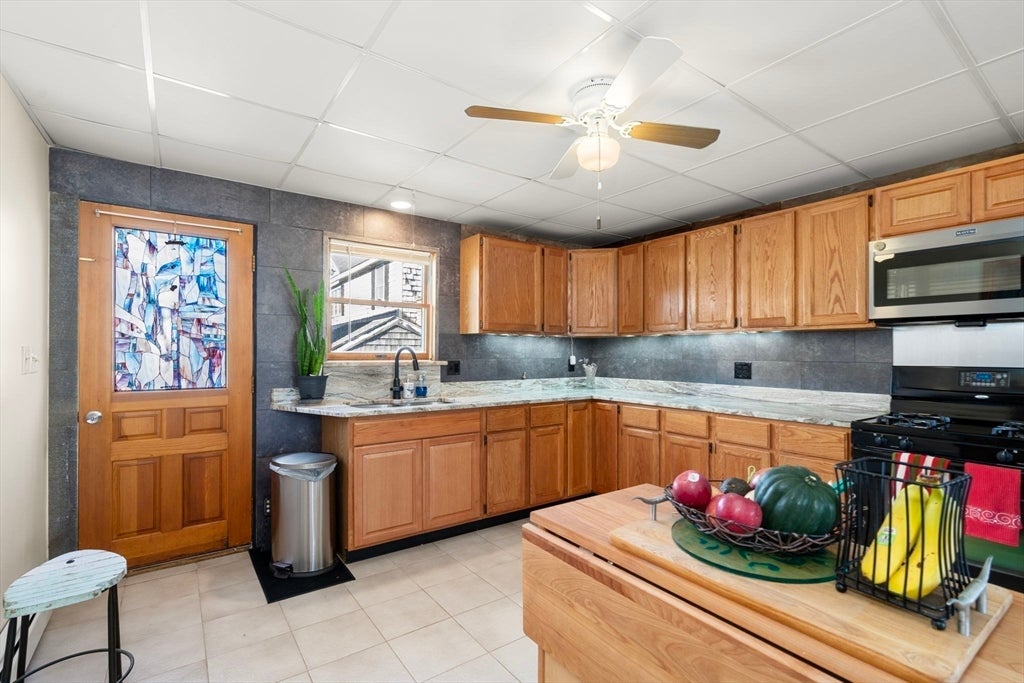 10 Brissette Avenue, Salisbury, MA Photo #8
