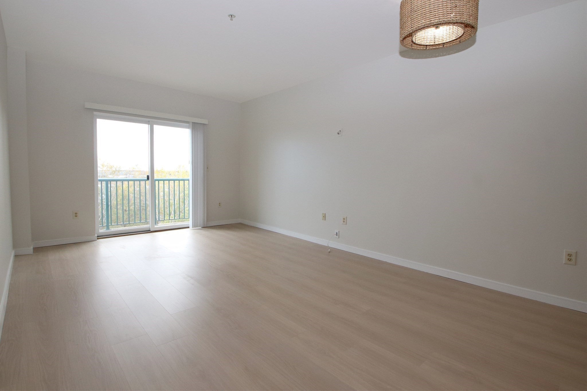 175 Cottage St #702, Chelsea, MA, 175 Cottage St #702, Chelsea, MA Photo #2