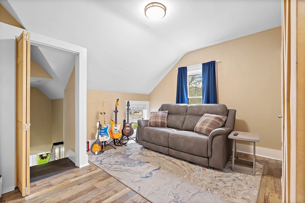 25 Warfield St, Hopedale, MA Photo #30