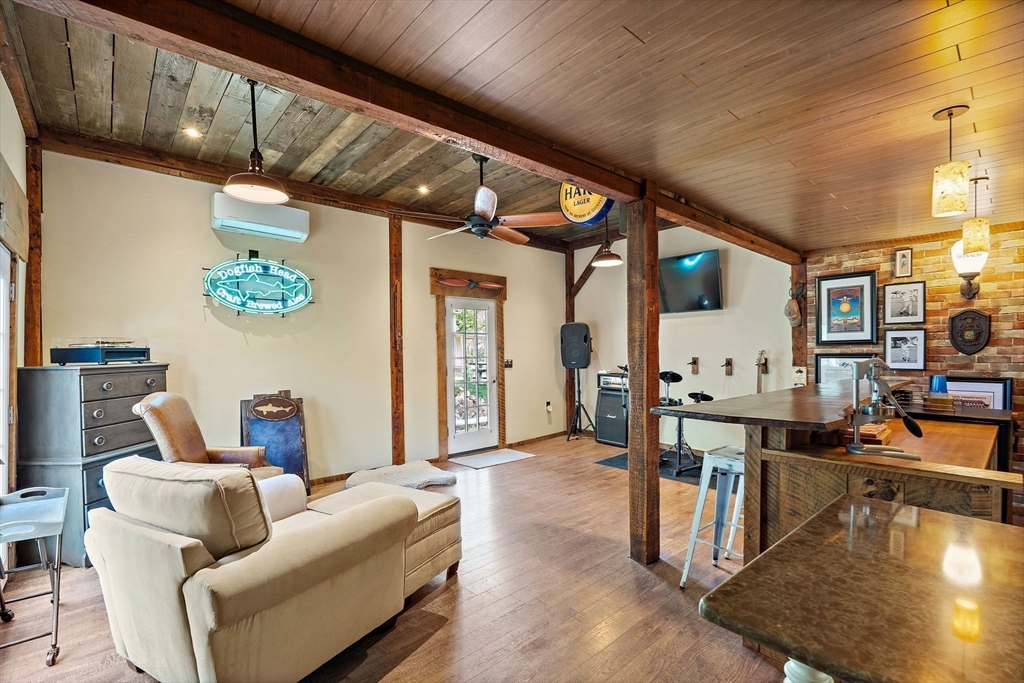 25 Warfield St, Hopedale, MA Photo #34