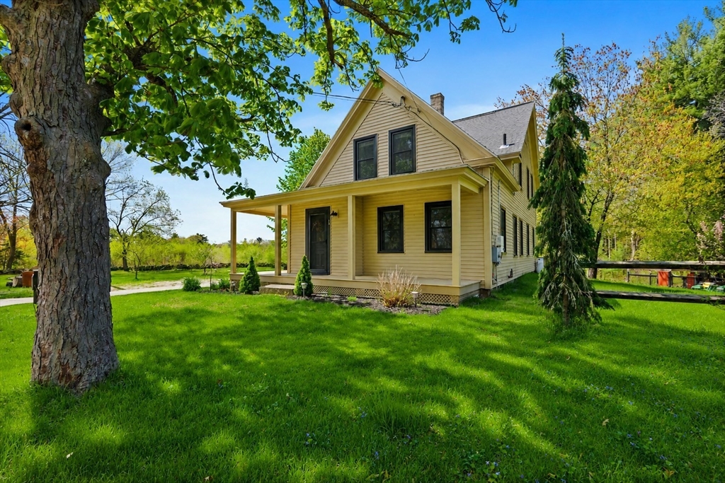 25 Warfield St, Hopedale, MA Photo #2