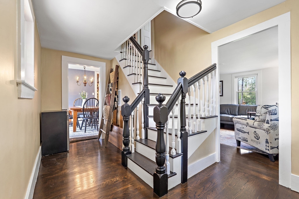 25 Warfield St, Hopedale, MA Photo #13