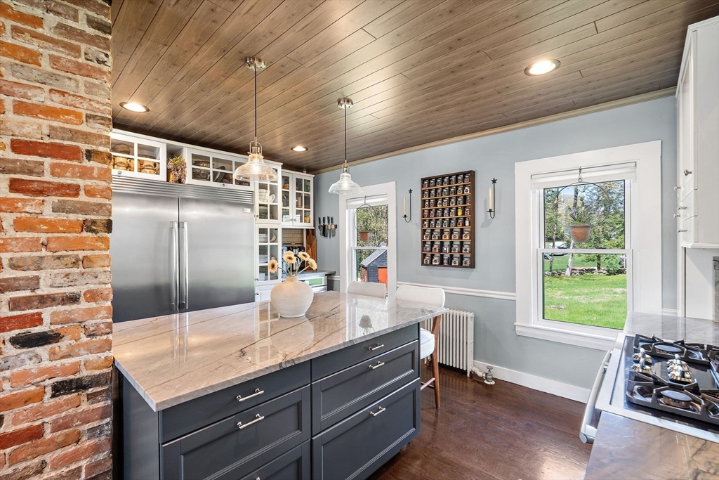 25 Warfield St, Hopedale, MA Photo #5