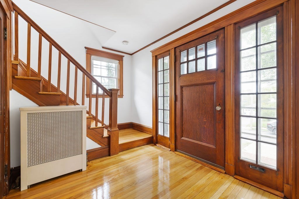 Boston, Massachusetts 02132, United States, 4 Bedrooms Bedrooms, ,4 BathroomsBathrooms,Residential,Pending,203251