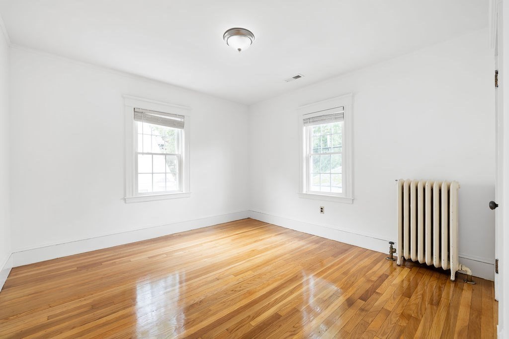 Boston, Massachusetts 02132, United States, 4 Bedrooms Bedrooms, ,4 BathroomsBathrooms,Residential,Pending,203251