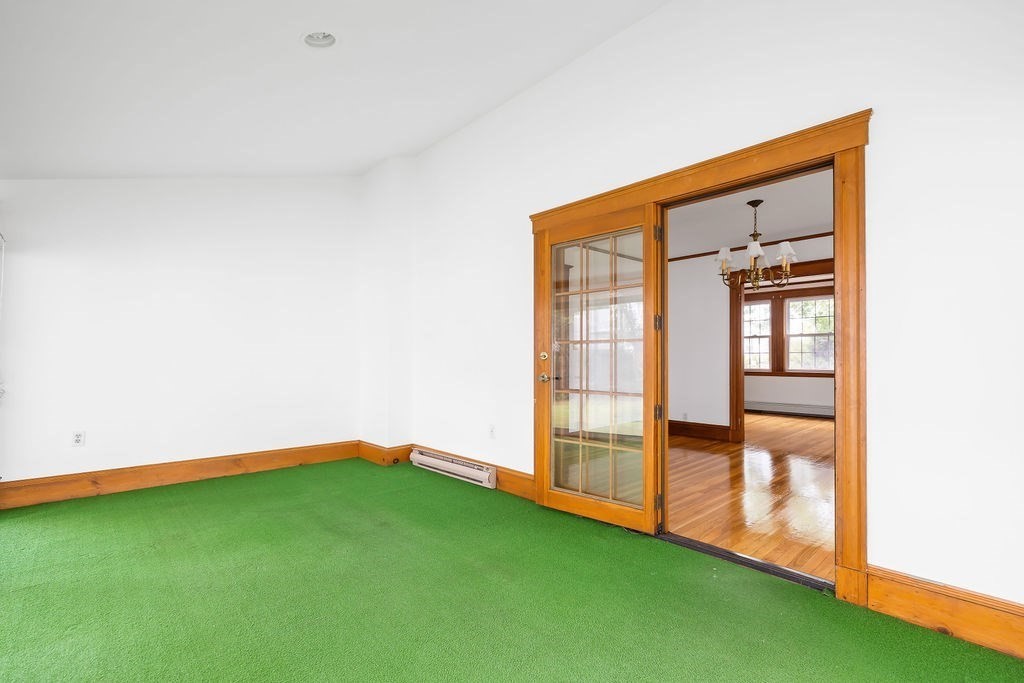 Boston, Massachusetts 02132, United States, 4 Bedrooms Bedrooms, ,4 BathroomsBathrooms,Residential,Pending,203251