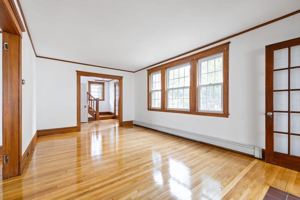 Boston, Massachusetts 02132, United States, 4 Bedrooms Bedrooms, ,4 BathroomsBathrooms,Residential,Pending,203251