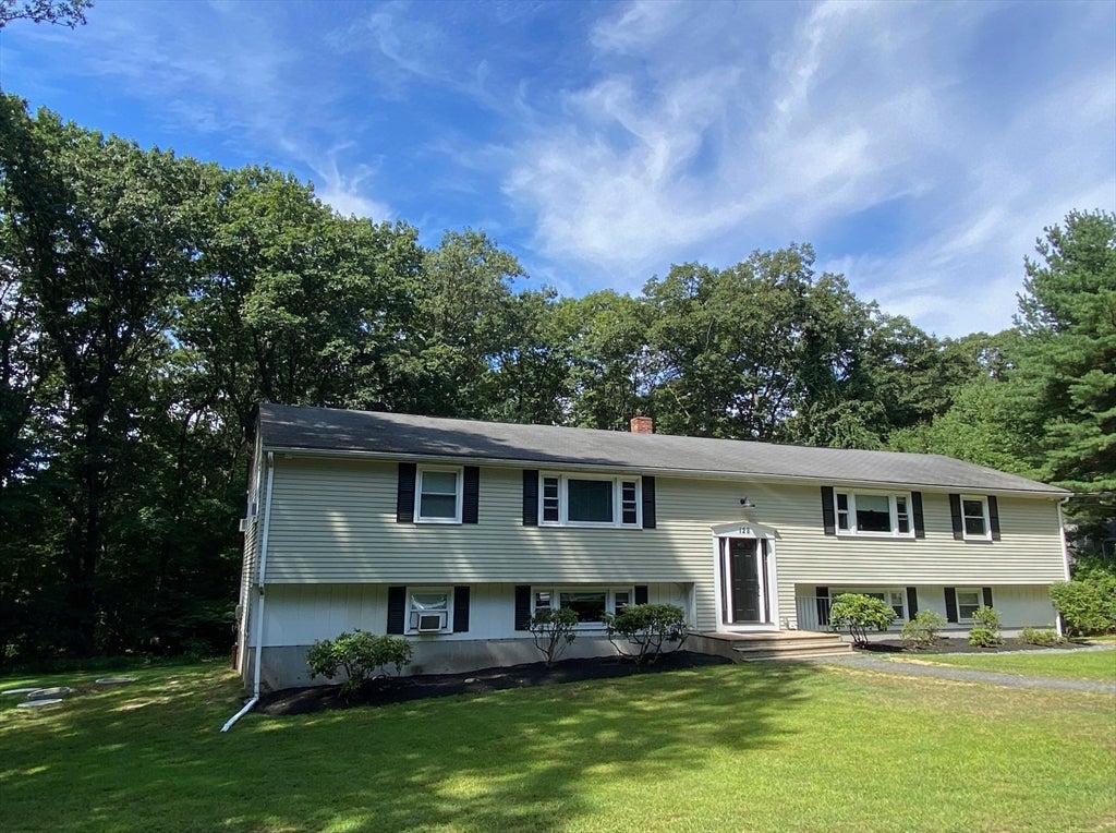 Photo of 128 Cheryl Lane, Holliston, MA