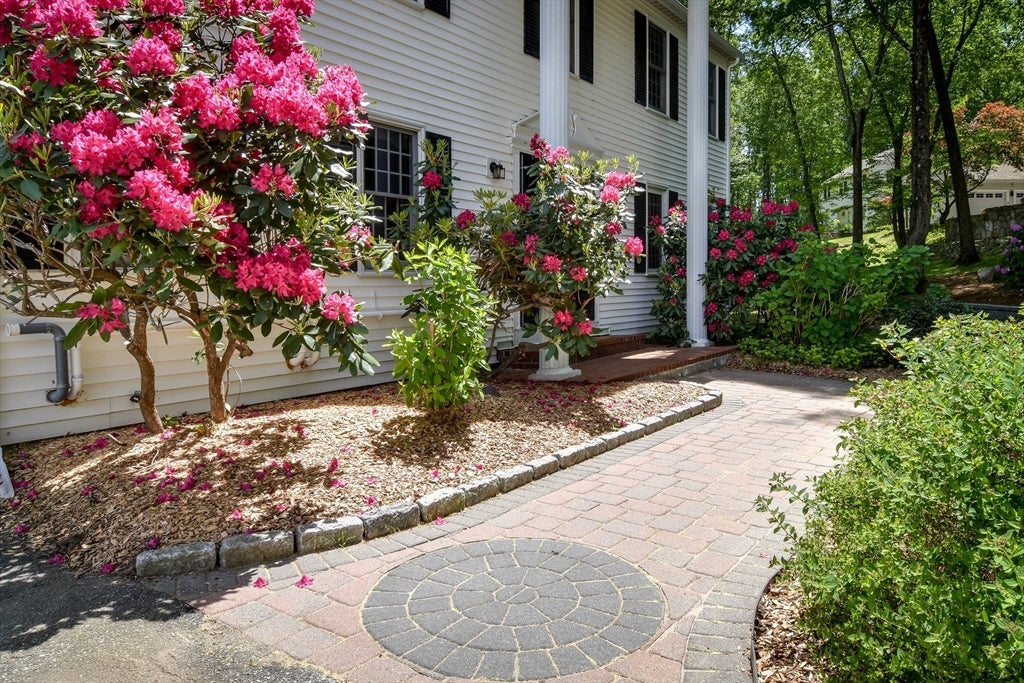 92 Flanagan Drive
