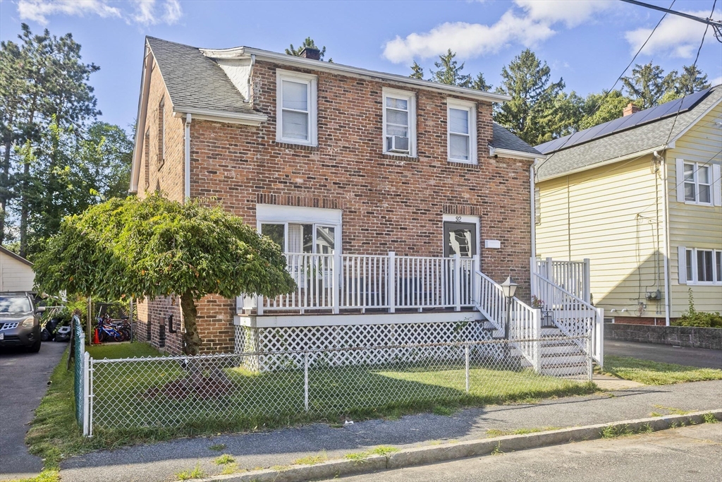92 Miller St