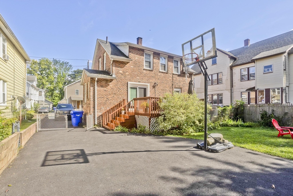 92 Miller St